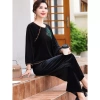 Đồ bộ nhung trung niên nữ cao cấp - Mặc nhà thoải mái, quà tặng ý nghĩa cho bà mẹ - Giá ưu đãi 160.000₫ 8