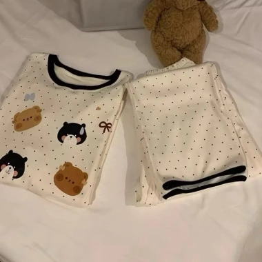 Đồ bộ nỉ gấu Bear chấm bi nữ dài tay màu kem 2 size S M mềm mịn giá ưu đãi 149k