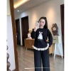 Đồ bộ nữ Juvigo chất len thỏ áo dài tay cổ tròn in hình mix quần suông ống rộng viền bèo tiểu thư 254.595 đồng 10