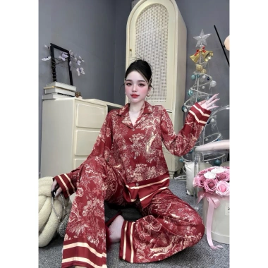 Đồ bộ nữ lụa Latin mềm mịn, in hình rừng đỏ - Mặc nhà thoải mái, giảm giá 194k