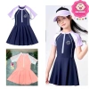 Đồ bơi bikini liền thân kiểu váy tay ngắn viền trắng cho bé gái giá chỉ 199.000đ
