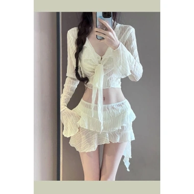Đồ bơi nữ 2.025 - Bikini bốn mảnh cao cấp ôm sát, che bụng, sexy, lý tưởng cho kỳ nghỉ và suối nước nóng - 188k VNĐ 9