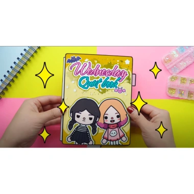 Đồ chơi bé Ngôi nhà búp bê giấy Toca Life World Quiet Book số 16 Wednesday và Enid – giảm giá 140.000₫ 2