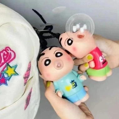 Đồ chơi bóp Shin-chan mềm, mặt dây chuyền bong bóng nước, Anime - Giá 44.660₫ 9 Đồ chơi bóp Shin-chan mềm, mặt dây chuyền bong bóng nước, Anime - Giá 44.660₫ 9