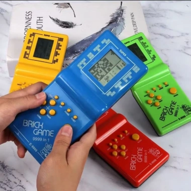 Đồ chơi máy chơi game xếp gạch tuổi thơ loại to - Giá 60.000 (giảm từ 75.000)