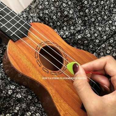 Đồ chơi Ukulele 4 dây FUHUIOT – Guitar mini bền bỉ, thời trang cho người mới bắt đầu, chỉ 81.400₫