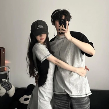 Đồ đôi set couple áo nam đầm nữ tay ngắn chữ A màu ghi xám phối đen HAPPYLOVE G171 Giá ưu đãi 305.000 VND 4 Đồ đôi set couple áo nam đầm nữ tay ngắn chữ A màu ghi xám phối đen HAPPYLOVE G171 Giá ưu đãi 305.000 VND 4