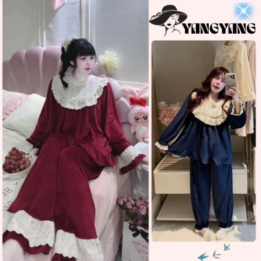 Đồ Ngủ Nữ Đỏ Đô Phối Ren Cổ Bèo Tay Dài - Bộ Pijama Dáng Rộng Tiểu Thư HCOM26.901 Giá Ưu Đãi 359k