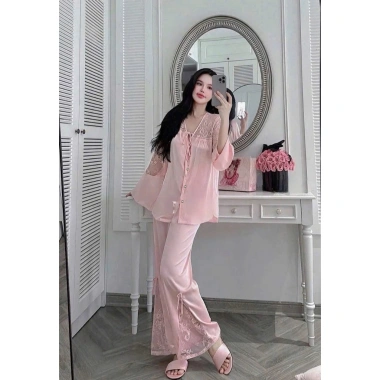 Đồ Ngủ Nữ JULY Đồ Bộ Áo Cổ V Tay Loe Ren Mềm Quần Xẻ Nơ Lụa Freesize 214.000₫ 6 Đồ Ngủ Nữ JULY Đồ Bộ Áo Cổ V Tay Loe Ren Mềm Quần Xẻ Nơ Lụa Freesize 214.000₫ 6