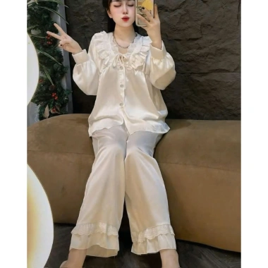 Đồ Ngủ Nữ JULY Đồ Bộ Tiểu Thư Cổ V Ren Thô Cột Nơ Baby Doll Tay Phồng Lụa Latin Mịn Mượt Freesize đến 58kg 5 Đồ Ngủ Nữ JULY Đồ Bộ Tiểu Thư Cổ V Ren Thô Cột Nơ Baby Doll Tay Phồng Lụa Latin Mịn Mượt Freesize đến 58kg 5