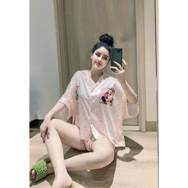 Đồ Ngủ Nữ JULY Pijama Chấm Bi Họa Tiết Cô Gái Tay Cánh Dơi Freesize Chất Latin 204.000đ