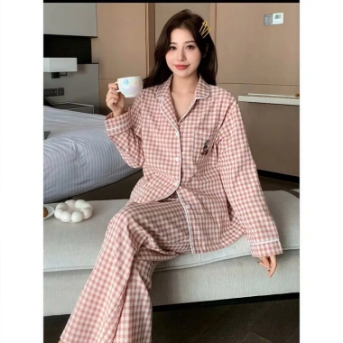 Đồ ngủ pyjama Mickey nam nữ mùa xuân thu – Hai chiếc rộng rãi kẻ sọc dài tay, giảm giá 159.000₫