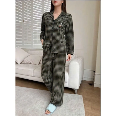 Đồ ngủ pyjama Mickey nam nữ mùa xuân thu – Hai chiếc rộng rãi kẻ sọc dài tay, giảm giá 159.000₫