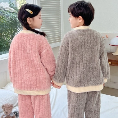 Đồ ngủ trẻ em dày, giản dị, thời trang, thoải mái - Bộ đồ Tết bé gái siêu mềm, giảm giá, chỉ 190.026 VND 5