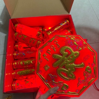 Đồ pháo điện tử Tết chữ Phúc Thọ nhung – Trang trí lộc phát, giảm giá 455.000₫, chất liệu mềm mại, mọi không gian 4 Đồ pháo điện tử Tết chữ Phúc Thọ nhung – Trang trí lộc phát, giảm giá 455.000₫, chất liệu mềm mại, mọi không gian 4