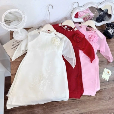 Đồ Tết 2.026 bé gái áo dài cách tân, áo cổ yếm ngọc và choàng 8-28kg Đậu Kids