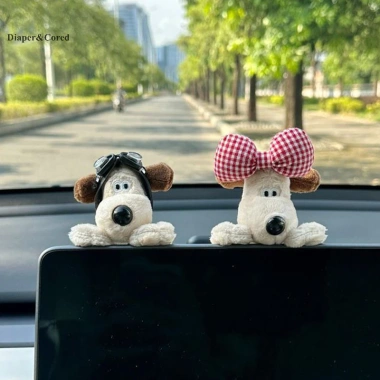 Đồ trang trí nội thất ô tô chó con búp bê màn hình và bảng điều khiển trung tâm phụ kiện YTH 43.035 VND 2