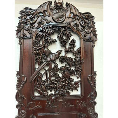 Đốc lịch treo tường gỗ gụ Đục Tứ Quý Kt 68x37x2cm - Thiết kế sang trọng, chất liệu gỗ tự nhiên, giảm giá 22% chỉ 900.000đ