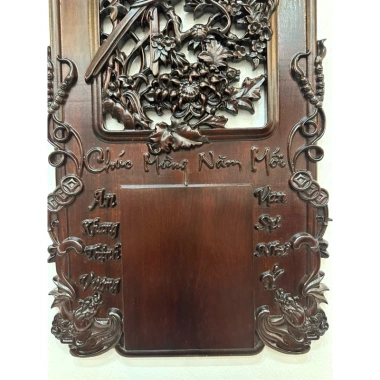 Đốc lịch treo tường gỗ gụ Đục Tứ Quý Kt 68x37x2cm - Thiết kế sang trọng, chất liệu gỗ tự nhiên, giảm giá 22% chỉ 900.000đ