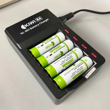 Dock sạc KiWi R4 4 chân & R8+ 8 chân + Pin AA 2.800/3.300 mAh - Hàng chính hãng 175k