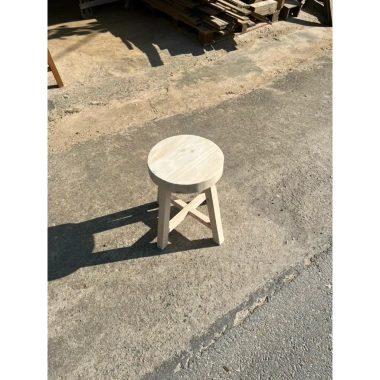 Đôn tròn gỗ thông nhập vân đẹp, đường kính 30cm, cao 40cm, giá ưu đãi 298.000 VND