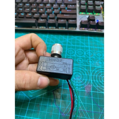 Động cơ quạt 555 12V DC lắp sẵn chục quạt - Moto 555 New, giá chỉ 52.000₫ 9 Động cơ quạt 555 12V DC lắp sẵn chục quạt - Moto 555 New, giá chỉ 52.000₫ 9