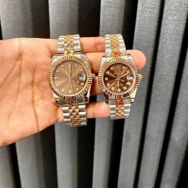 Đồng Hồ Cặp Đôi Nam Nữ Rolex Nâu Demi Viền Băm - Máy Pin Nhật, Bảo Hành 2 Năm, Tặng Hộp Đẹp, Giá 1.85 Triệu 3 Đồng Hồ Cặp Đôi Nam Nữ Rolex Nâu Demi Viền Băm - Máy Pin Nhật, Bảo Hành 2 Năm, Tặng Hộp Đẹp, Giá 1.85 Triệu 3