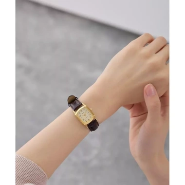Đồng Hồ CITIZEN Q&Q Nữ Dây Da Tay Nhỏ Chính Hãng Nhật Bản - Chống Nước, Mặt Vuông Tròn Giá 407.000₫ 4 Đồng Hồ CITIZEN Q&Q Nữ Dây Da Tay Nhỏ Chính Hãng Nhật Bản - Chống Nước, Mặt Vuông Tròn Giá 407.000₫ 4