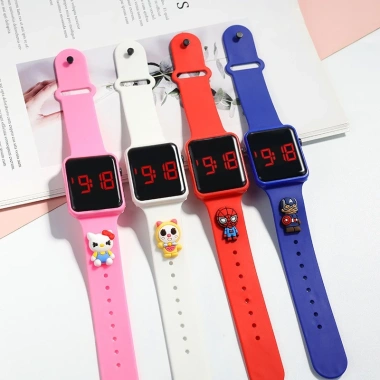 Đồng Hồ Đeo Tay Điện Tử LED Hình Vuông Hoạ Tiết Hoạt Hình Dễ Thương cho Bé 4