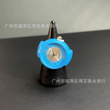 Đồng hồ đeo tay nhỏ nhắn, thời trang, chính xác cho nam nữ - Giá chỉ 143.235₫