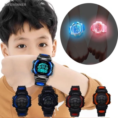 Đồng Hồ Điện Tử Đa Năng Chống Nước Có Đèn LED Cho Bé - Giá 82.060₫, Tiết Kiệm Ngay