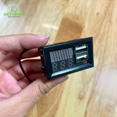 Đồng hồ LED đo dung lượng pin 12.6V, 2 cổng USB, hiển thị kỹ thuật số, giảm 20%