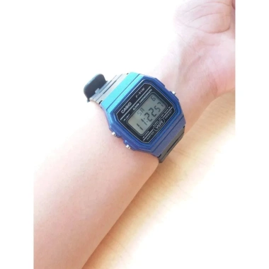 Đồng hồ nam Casio F-91WM mặt kính nhựa 35.2mm vuông, chống nước, dây nhựa, giá 551.860₫
