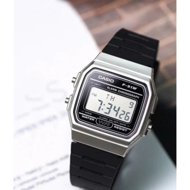 Đồng hồ nam Casio F-91WM mặt kính nhựa 35.2mm vuông, chống nước, dây nhựa, giá 551.860₫ 8 Đồng hồ nam Casio F-91WM mặt kính nhựa 35.2mm vuông, chống nước, dây nhựa, giá 551.860₫ 8