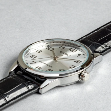 Đồng Hồ Nam Casio MTP-V001L-7BUDF Bạc Trắng 38mm Kính Khoáng Chống Nước Dây Da Đen