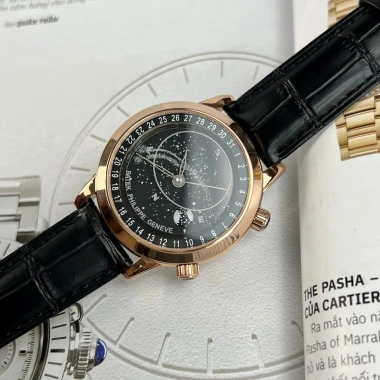 Đồng hồ nam Patek Philippe 6.104R 42mm, dây da cá sấu, máy Cal 240, giảm 22,5 tr 3 Đồng hồ nam Patek Philippe 6.104R 42mm, dây da cá sấu, máy Cal 240, giảm 22,5 tr 3