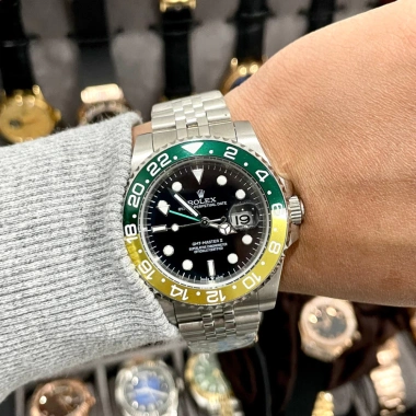 Đồng Hồ Nam RoLex GMT 40mm Máy Cơ Nhật - Bảo Hành 2 Năm, Tặng Hộp Đẹp, Giá 2.550.000 VND 6 Đồng Hồ Nam RoLex GMT 40mm Máy Cơ Nhật - Bảo Hành 2 Năm, Tặng Hộp Đẹp, Giá 2.550.000 VND 6
