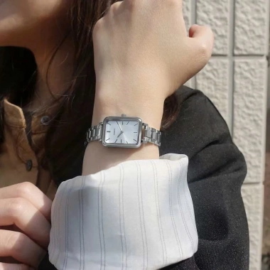 Đồng Hồ Nữ Casio LTP-V009D-7E Dây Thép Không Ghỉ Chính Hãng - Giá chỉ 1.085.450₫