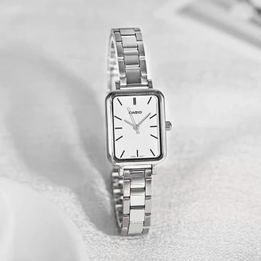 Đồng Hồ Nữ Casio LTP-V009D-7E Dây Thép Không Ghỉ Chính Hãng - Giá chỉ 1.085.450₫ 5 Đồng Hồ Nữ Casio LTP-V009D-7E Dây Thép Không Ghỉ Chính Hãng - Giá chỉ 1.085.450₫ 5