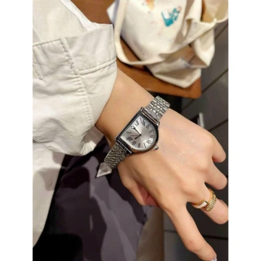 Đồng hồ nữ C.A.T.I.E.R 28mm dây thép không gỉ, chống nước 3ATM, kính khoáng, lun thời trang - giảm còn 1,580,000 VND