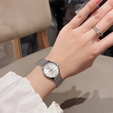 Đồng hồ nữ chống nước 26mm dây thép lưới lụa không gỉ sét Halei 554 thời trang - chỉ 1.48 triệu VND