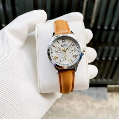 Đồng hồ nữ dây da CASIO LTP-V300L-7A2UDF chính hãng - Giá ưu đãi 1.514.400 VND