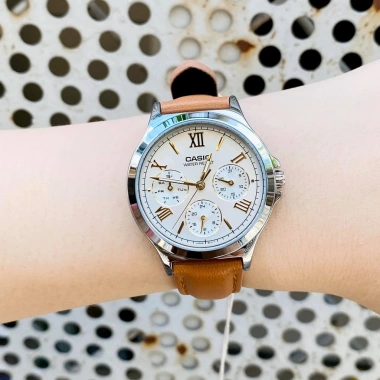 Đồng hồ nữ dây da CASIO LTP-V300L-7A2UDF chính hãng - Giá ưu đãi 1.514.400 VND