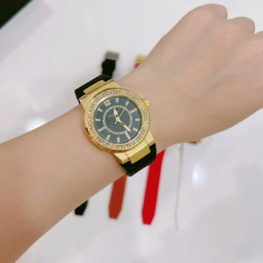 Đồng Hồ Nữ Ferragamo 32mm viền đính đá, dây silicon dẻo, máy pin, bảo hành 6 tháng - Giá chỉ 1,390,000₫