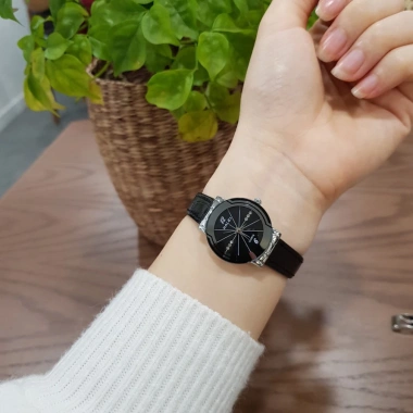 Đồng hồ nữ Halei dây da đen trắng chống nước Tony Watch 68 chính hãng giảm 23% 9