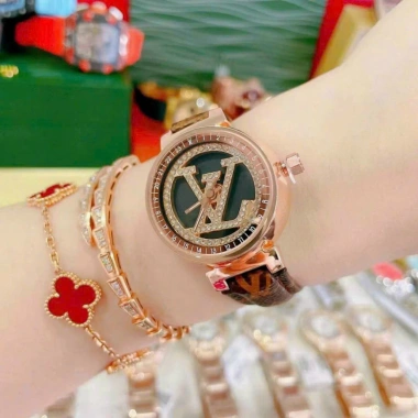 Đông Hồ Nữ Louviston Dây Da Mặt Xoay 30mm, Chống Nước 3ATM, Bảo Hành 6 Tháng, 1.45 Triệu