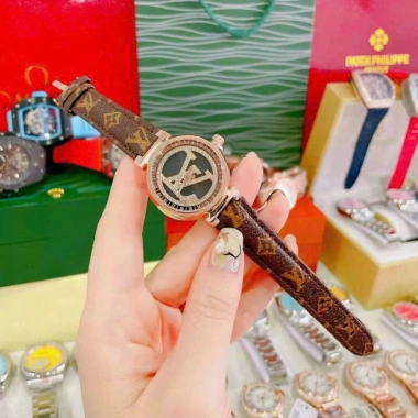 Đông Hồ Nữ Louviston Dây Da Mặt Xoay 30mm, Chống Nước 3ATM, Bảo Hành 6 Tháng, 1.45 Triệu