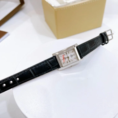 Đồng hồ nữ Orient dây da mặt vuông 20mm, máy pin, chống nước, kính Mineral, bảo hành 6 tháng - Giá ưu đãi 1.580.000₫ 6