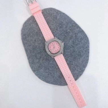 Đồng hồ nữ Patek Philipe 33mm mặt đá, dây silicone, chống nước 3ATM, chỉ 1,45 triệu 3