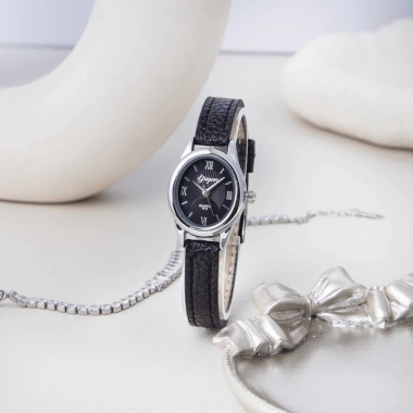 Đồng Hồ Nữ YUYAN 5.219 Dây Da Cao Cấp - Thiết Kế Nữ Tính, Phù Hợp Đi Làm, Đi Chơi, Giá 389.000₫ 8 Đồng Hồ Nữ YUYAN 5.219 Dây Da Cao Cấp - Thiết Kế Nữ Tính, Phù Hợp Đi Làm, Đi Chơi, Giá 389.000₫ 8